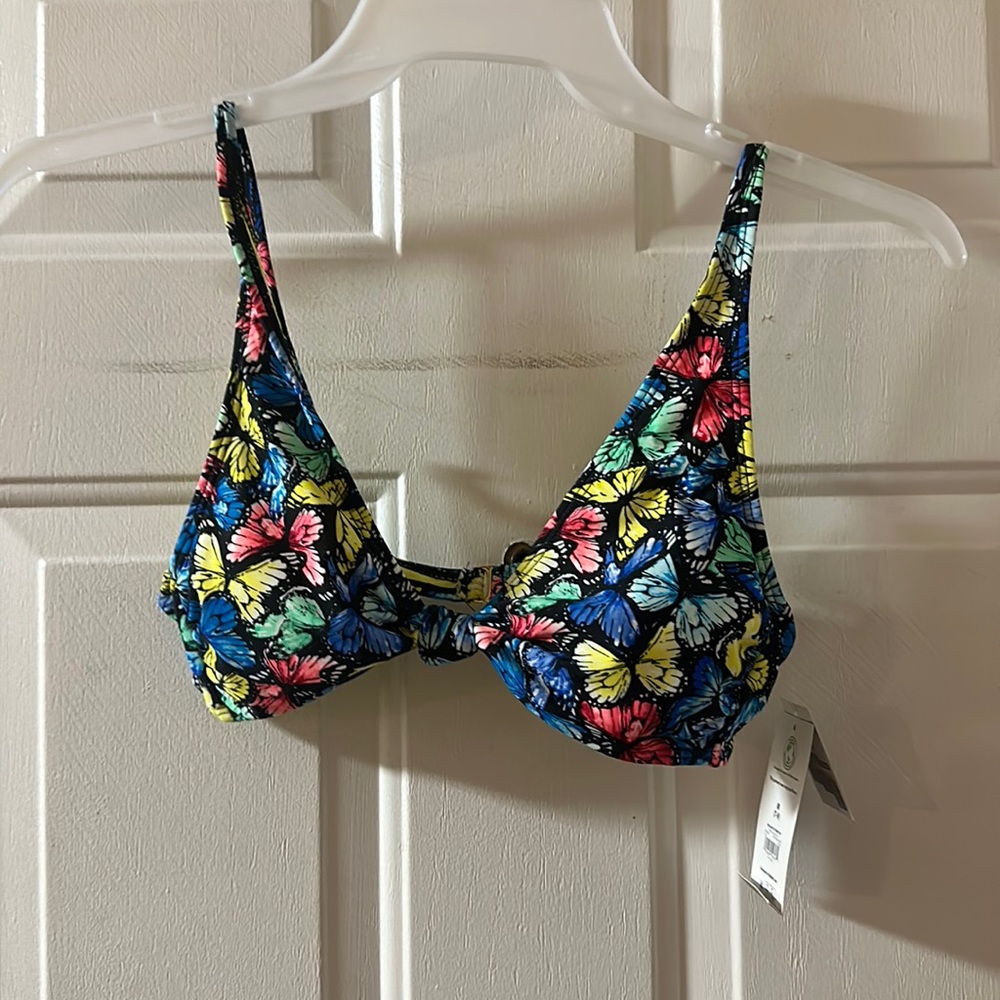 NO BOUNDARIES SPREAD LOVE BUTTERFLY BIKINI TOP: NEW WITH TAGS: SIZE M (7-9)